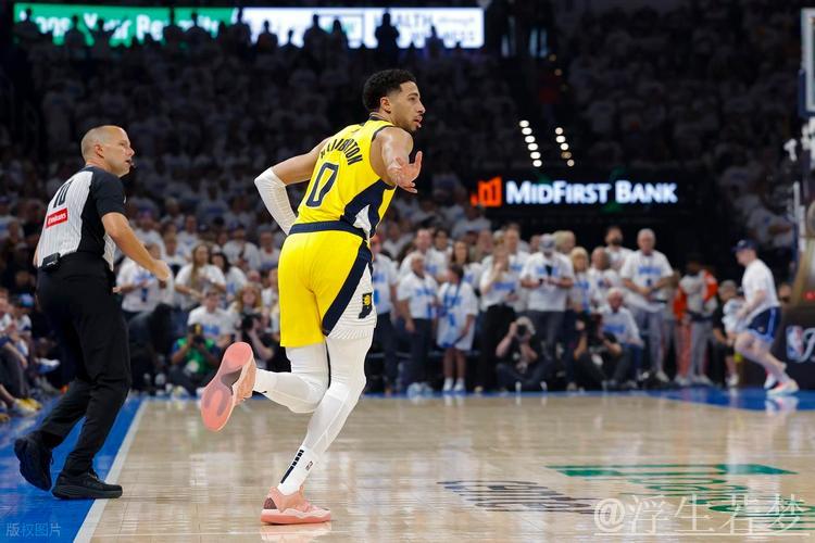 魔法重现！哈里伯顿投篮逆转比赛