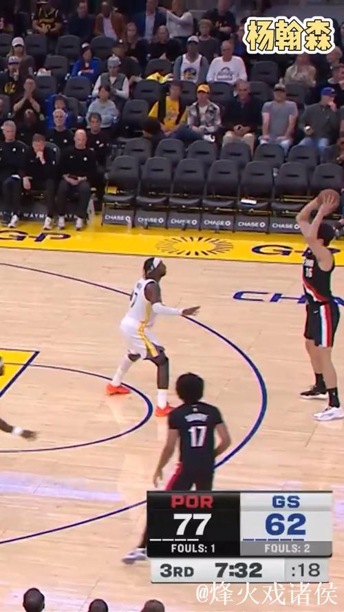 勇士22分大胜终结开拓者三连败,本赛季首胜 勇士22分大胜终结开拓者三连败,本赛季首胜